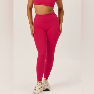 Crop Shop Boutique Serenity Leggings Invisible Scrunch Strawberry NWOT